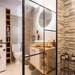 Lakeview Modern Condo-tennis, Parking, Balcony Апартаменты Клуж-Напока