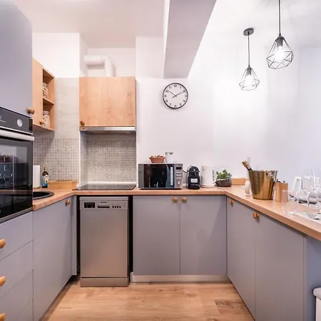 Lakeview Modern Condo-tennis, Parking, Balcony Cluj-Napoca