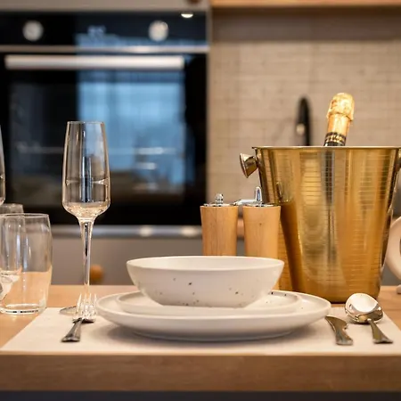 Appartement Lakeview Modern Condo-tennis, Parking, Balcony *