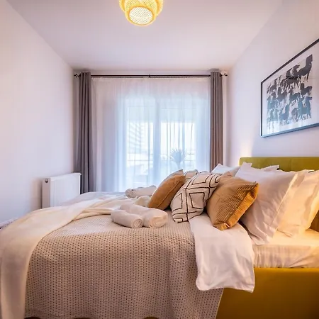 Апартаменты Lakeview Modern Condo-tennis, Parking, Balcony