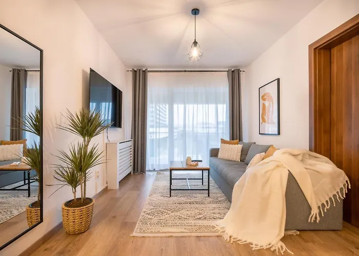 Lakeview Modern Condo-tennis, Parking, Balcony Cluj-Napoca