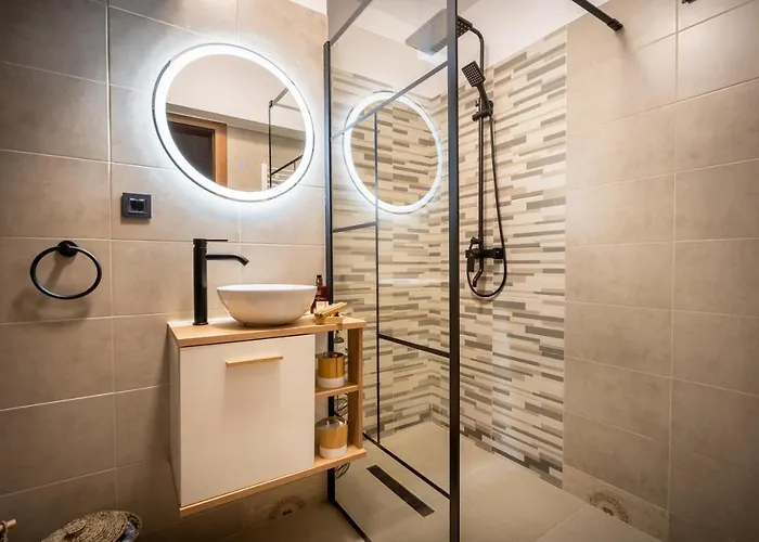 Lakeview Modern Condo-tennis, Parking, Balcony Apartment Cluj-Napoca